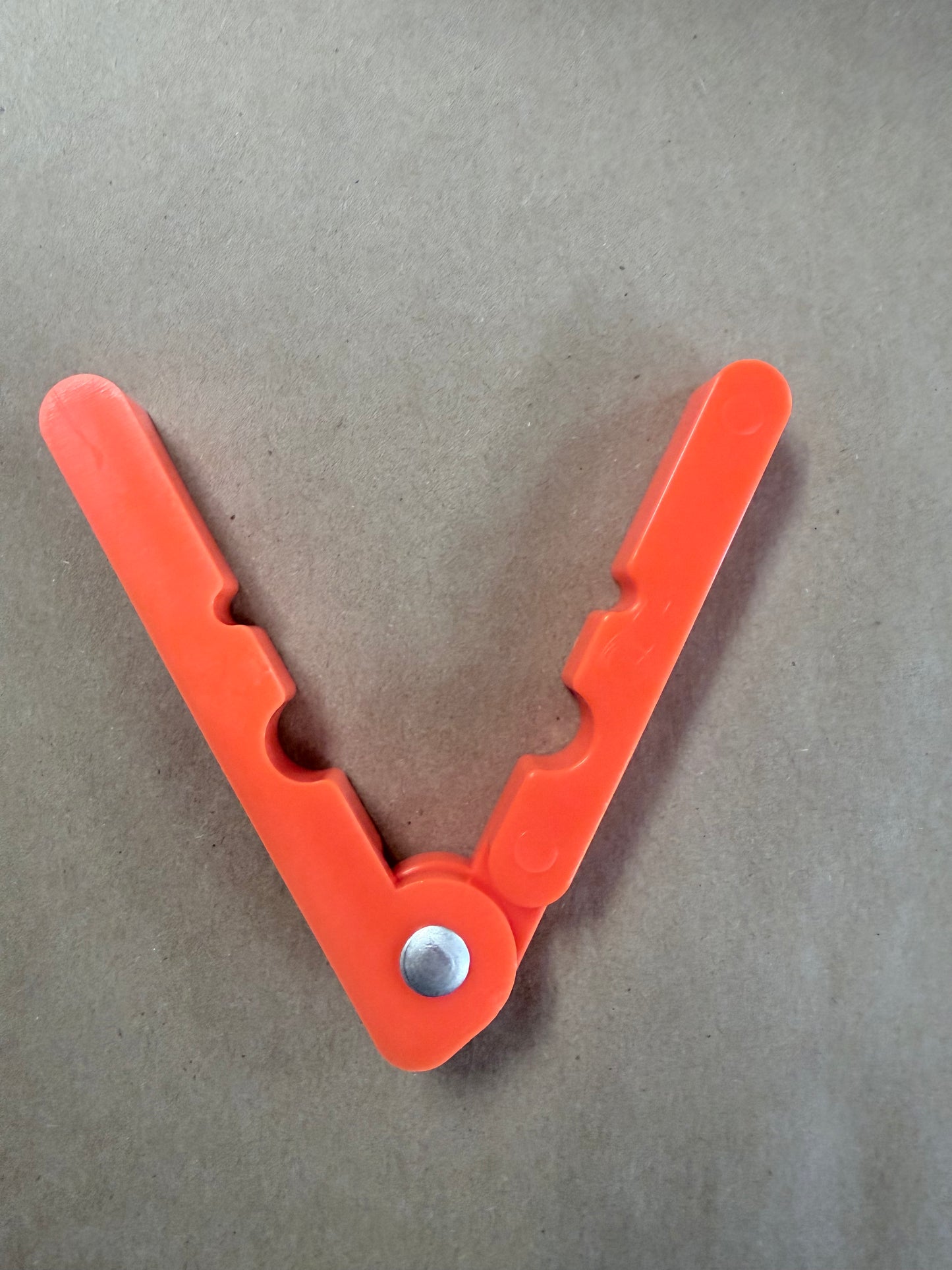 Plastic Tail Stripper